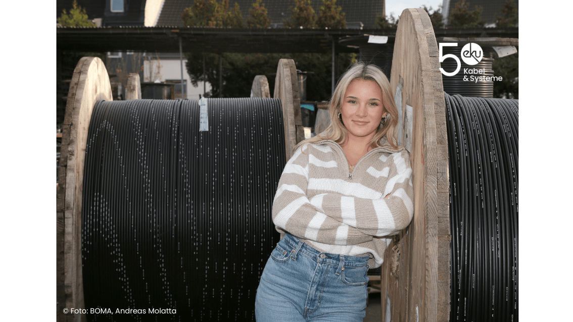 Auszubildende Vivien Vanek von eku Kabel & Systeme von Kabeltrommeln