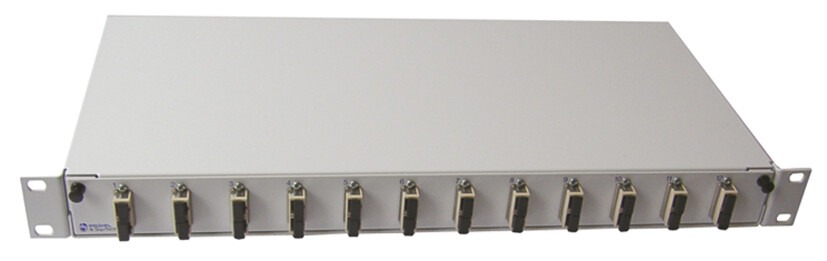 19″ Spleißbox FiberPatch M-Easy,Einbau in Datenschränke, ausziehbare Steckerplatte