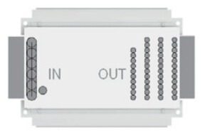 Bodenplatte für Kabel Zu- und Abführung des LWL-Kabelverzweiger NVt-348 mit In Out Beschriftung.